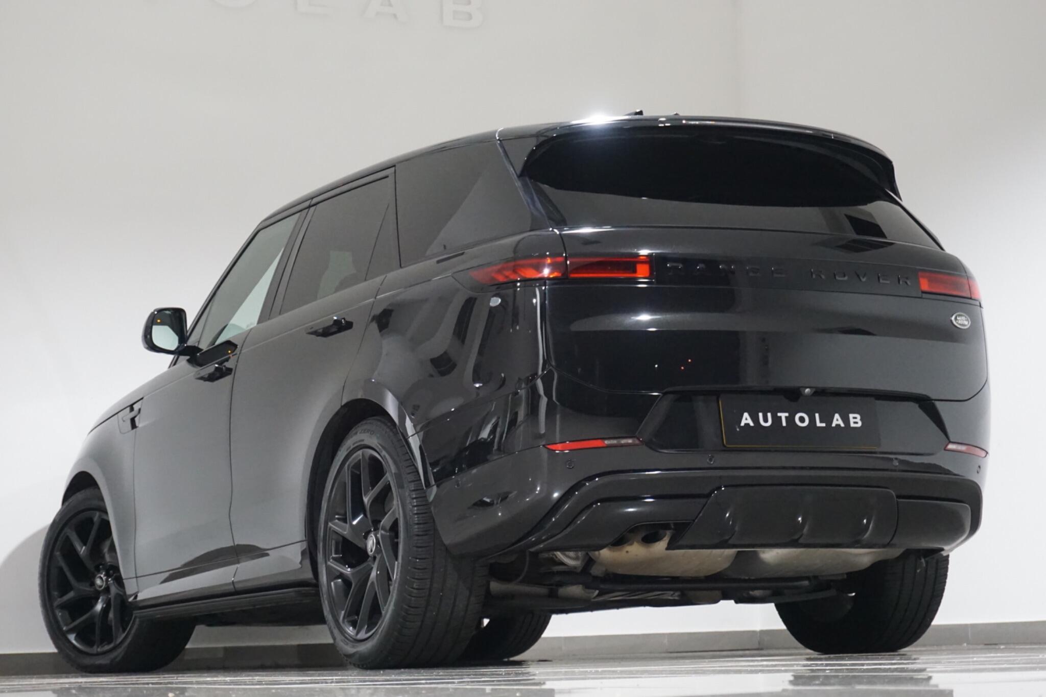 Land Rover Range Rover Sport 3.0 D300 MHEV Dynamic SE SUV 5dr Diesel Auto 4WD Euro 6 (s/s) (300 ps)